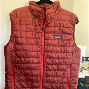 Patagonia Men’s Vest! Super Cumfy!